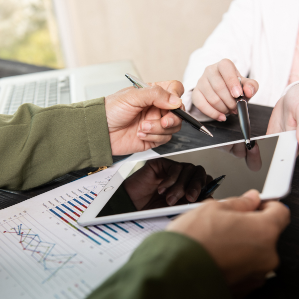 Financial consultation showing when a private lender becomes a relevant option in Canada